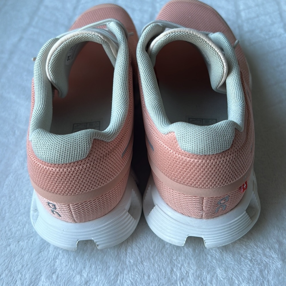 On Running Cloud 5 Running Shoes - image 7